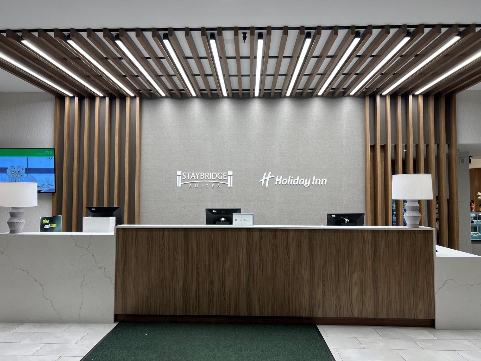 Holiday Inn Hotel & Suites St.Catharines-Niagara By Ihg Sainte-Catherine Eksteriør billede